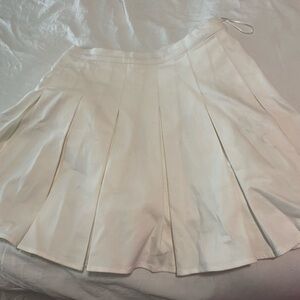 Women's White Pleated Shorts